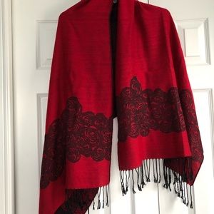 100% Italian Wool oversized scarf